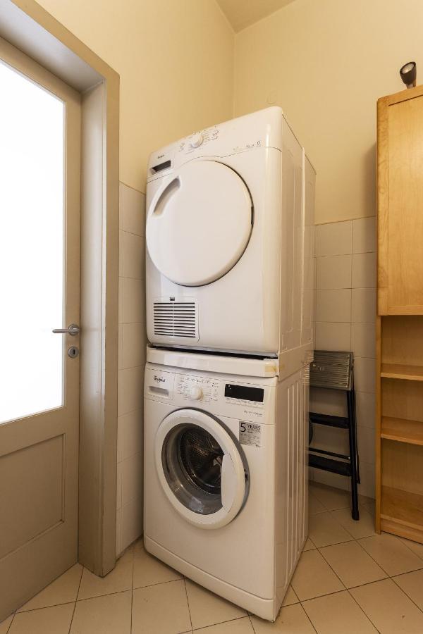 Garden Apartment - Smart Holiday Mantova Luaran gambar